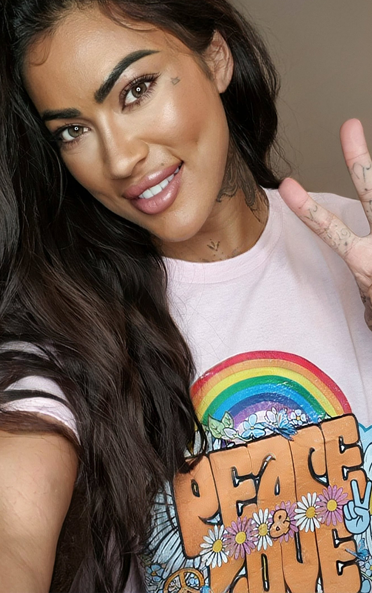 Peace & Love ✌️🌈🌸❤️T-Shirt