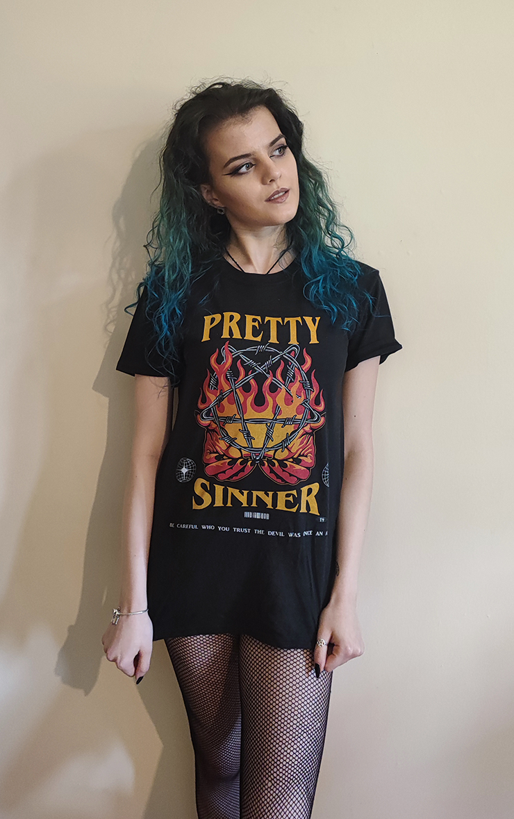 Pretty Sinner be careful Who you Trust T-Shirt