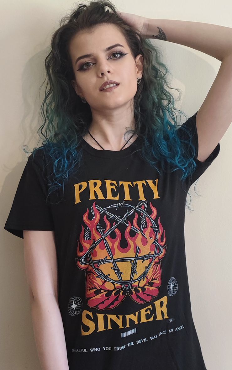 Pretty Sinner be careful Who you Trust T-Shirt
