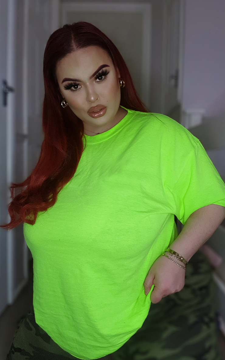 Plus Size Summer Vibes Neon T-Shirt
